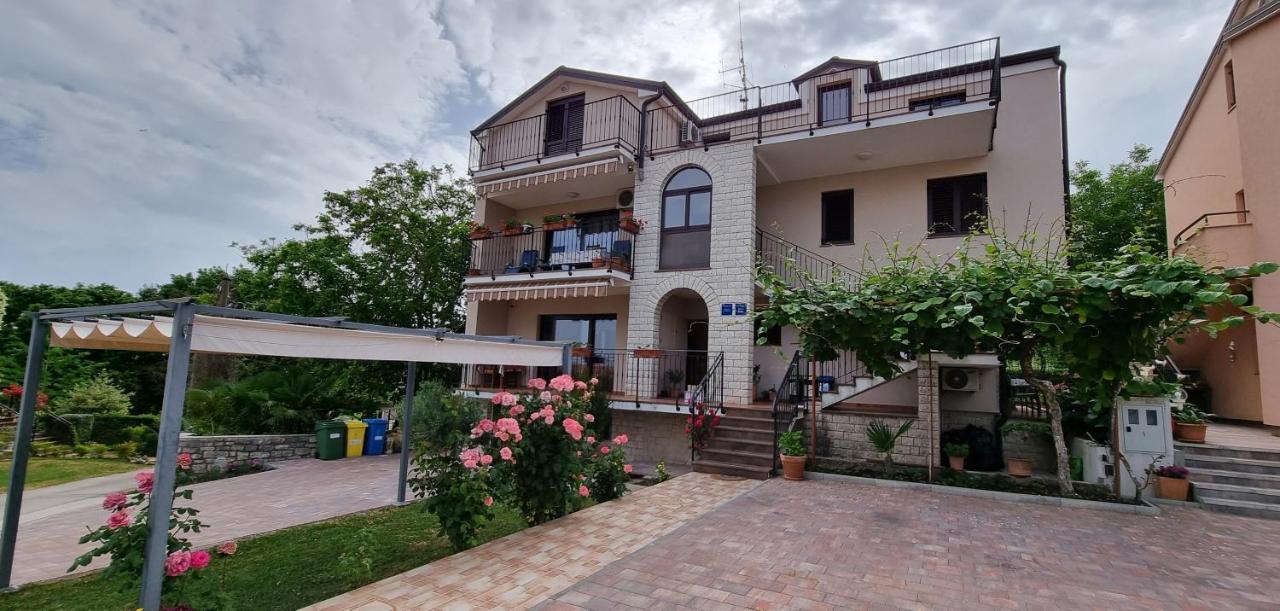 Nadija Rooms Funtana Exterior foto